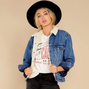 NWT Ex-Boyfriend Sherpa Trucker Jacket Large